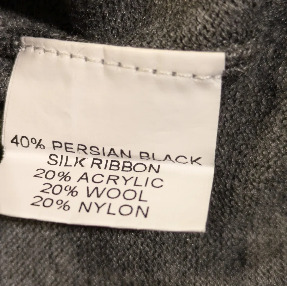 Just No‎ Logo brand silk and wool long sleeve crew neck sweater | Size L